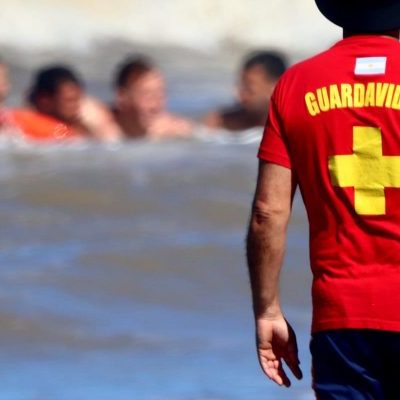 Con más de 120 guardavidas comienza el Operativo de Seguridad en Playa para la temporada 2025-2026
